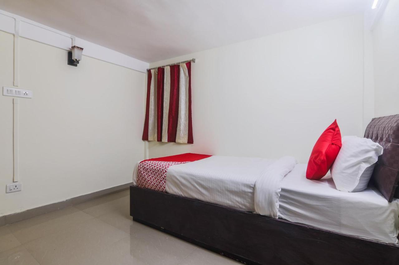 Oyo 18759 Nirvana Guest House Shillong Zewnętrze zdjęcie